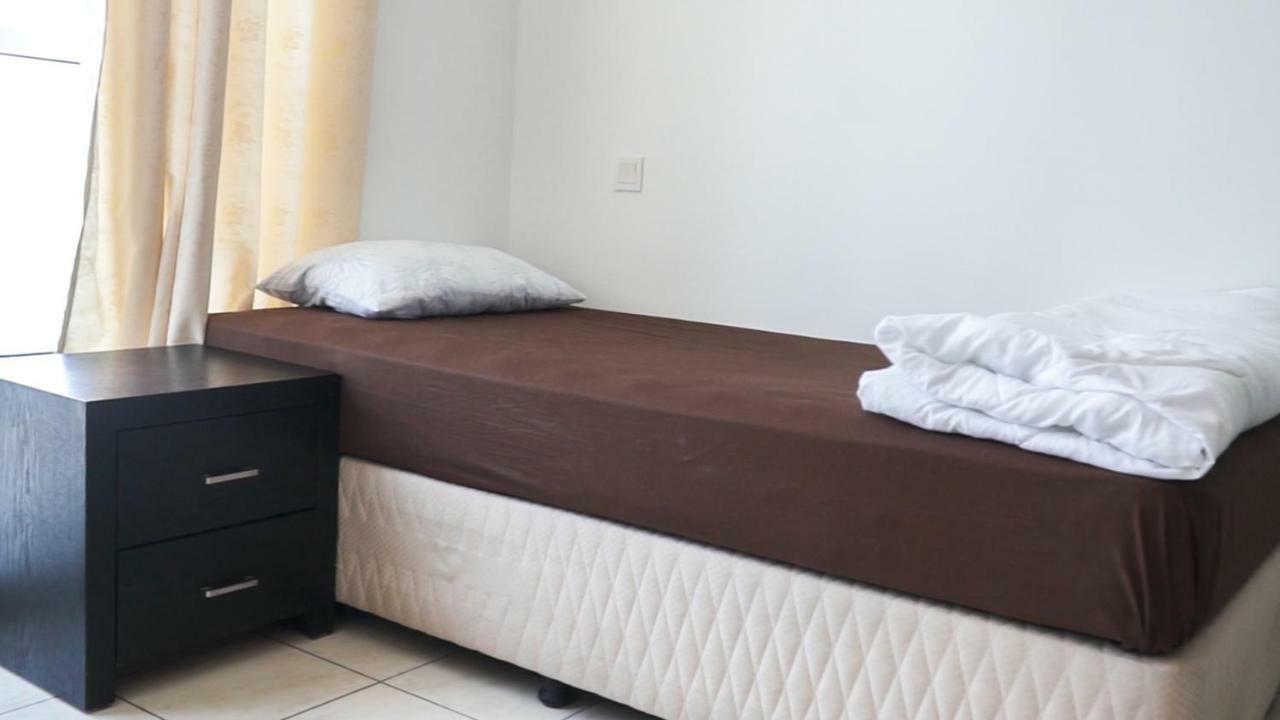 Back Packer 10 Hostel